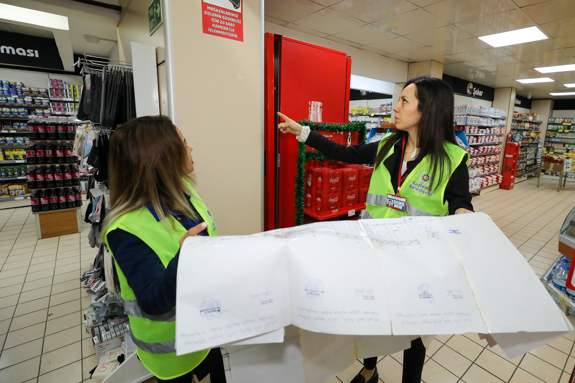 Gaziemir'den 70 Alışveriş Merkezine Kolon Denetimi