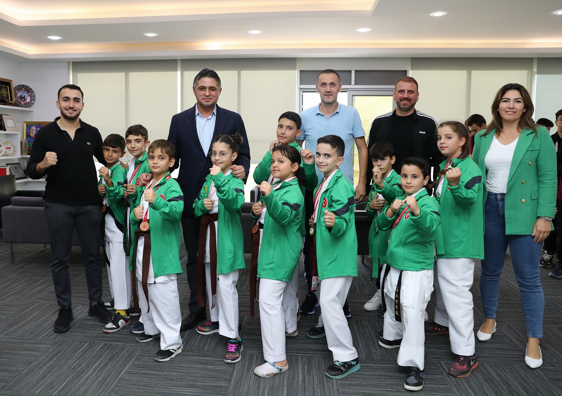 Aliağa Belediyesi Spor Okulları Bünyesinde Eğitim Gören Sporcuların Başarıları Gururlandırıyor.