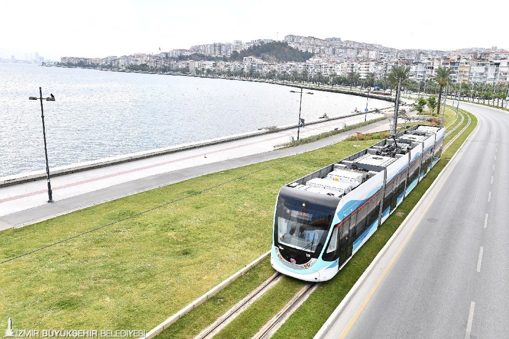 İzmir’e 26 Yeni Tramvay Geliyor! Konak ve Karşıyaka Hatlarında Hizmet Verecek